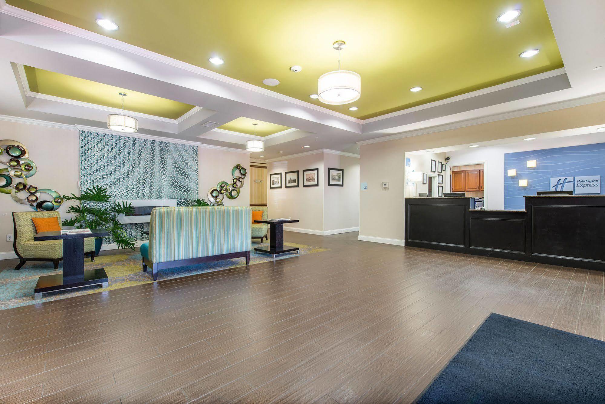 Holiday Inn Express Hotel & Suites Lagrange I-85 By Ihg Exterior photo